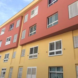 Piso exterior de tres dormitorios, trastero y plaza de parking en Casa Pastores, 129 mt2, 3 habitaciones