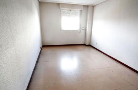 Urbis te ofrece un piso en venta en Santa Marta de Tormes, Salamanca., 61 mt2, 1 habitaciones