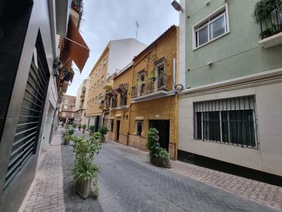 GENIAL DUPLEX EN LA ZONA UNIVERSIDAD CEU CARDENAL HERRERA !!!, 330 mt2, 3 habitaciones