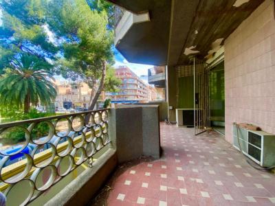 Amplio piso en el centro de Tortosa a reformar, 138 mt2, 3 habitaciones