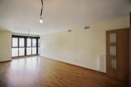 Espectacular piso totalmente nuevo listo para entrar a vivir en Valencia, 151 mt2, 3 habitaciones