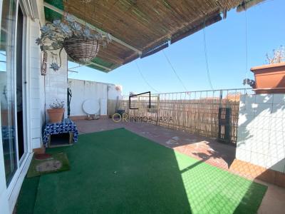 Piso con terraza, 3 hab, 1 baño, Centro Vilafranca del Penedès, 56 mt2, 3 habitaciones