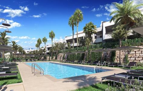 Costa del Sol, Casares, planta baja de obra nueva con piscina y jardín, 128 mt2, 3 habitaciones