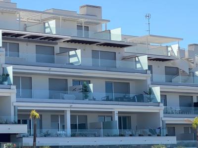 Vivienda de 2 dormitorios  en Cancelada (Estepona), con amplia terraza y piscina., 76 mt2, 2 habitaciones