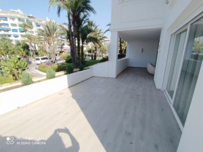 Increíble apartamento cerca de Puerto Banús Marbella, 207 mt2, 2 habitaciones