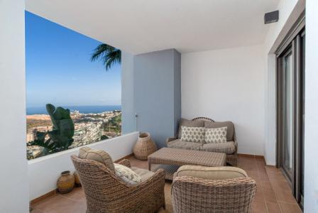 Increíble planta baja elevada de 1 dormitorio con vistas panorámicas al mar y la montaña en Riviera, 73 mt2, 1 habitaciones