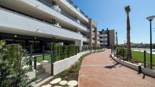Nuevos apartamentos de 2 y 3 dorm.de planta baja en Playa Flamenca, 78 mt2, 2 habitaciones