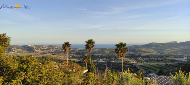 Terreno con vistas al mar