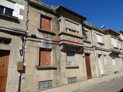 Terreno en Venta en Calle Mantelas, Vigo