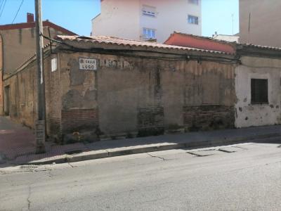 Venta de terreno urbano en Calle Lugo - Zaragoza, 84 mt2