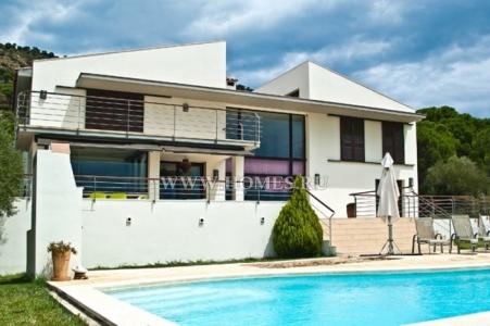 4 room villa  for sale in Spain, Spain for 0  - listing #299141, 357 mt2