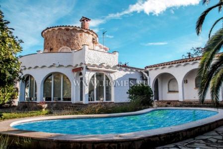 3 room villa  for sale in Spain, Spain for 0  - listing #299142, 168 mt2