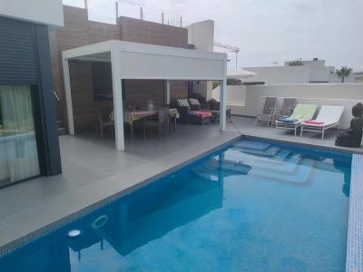 Bonita villa de 3 dormitorios en La Finca Golf, Algorfa, 160 mt2, 3 habitaciones