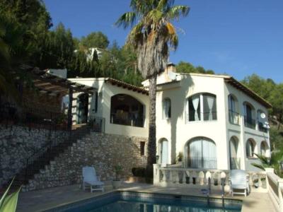 Preciosa villa con vistas panoramicas de El Portet hasta Benidorm, 380 mt2, 4 habitaciones