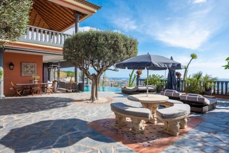 Villa de lujo con hermosas vistas al mar en zona de prestigio del sur de Tenerife, 377 mt2, 4 habitaciones