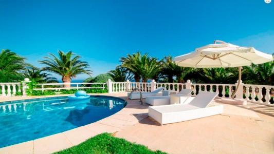 Preciosa villa en la costa de Altea con vistas panorámicas al mar Mediterráneo y las montañas., 697 mt2, 5 habitaciones