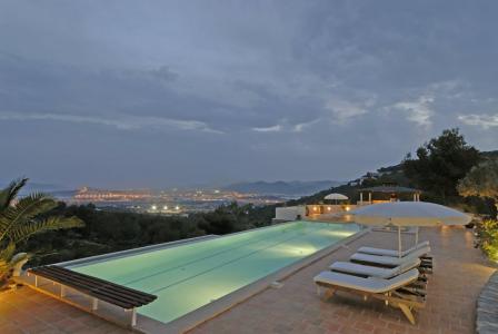 Hermosa villa de lujo con fantásticas vistas al mar, 1000 mt2, 6 habitaciones