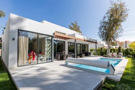 4 room villa  for sale in Estepona, Spain for 0  - listing #1061063, 336 mt2