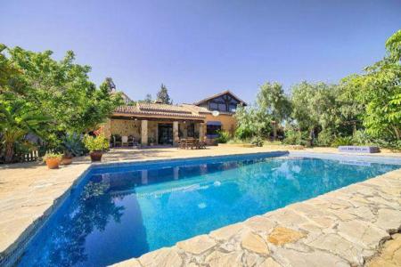 4 room villa  for sale in Estepona, Spain for 0  - listing #1154116