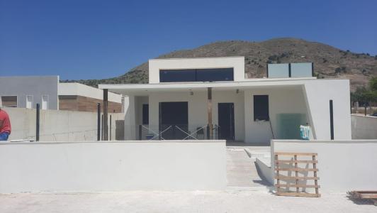 Villa moderna en una planta con piscina y solárium en Fortuna, Murcia., 108 mt2, 3 habitaciones