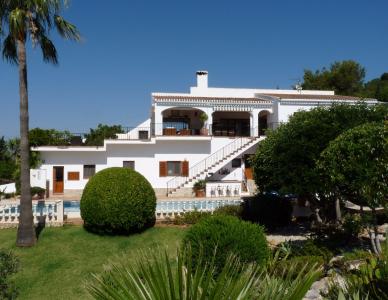 Villa moderna con mucho terreno a los pies del Montgo / Javea / Costa Blanca, 572 mt2, 5 habitaciones
