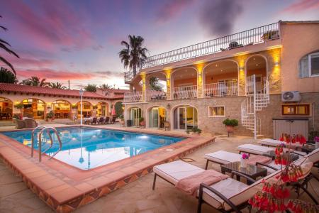 9 room villa  for sale in la Nucia, Spain for 0  - listing #113047, 600 mt2