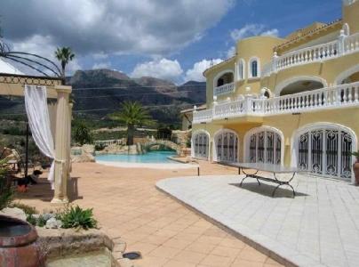 Houses and villas 8 bedrooms  for sale in la Nucia, Spain for 0  - listing #116192, 2000 mt2