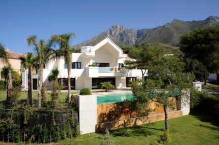 Lujosa y contemporanea villa en Sierra Blanca, Marbella, 1122 mt2, 6 habitaciones