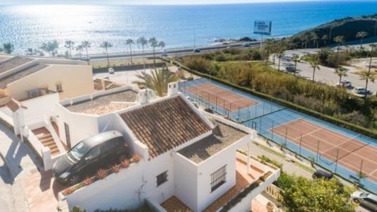 Fantástica Villa en El Faro con hermosas vistas al mar, cercana a la playa., 301 mt2, 3 habitaciones