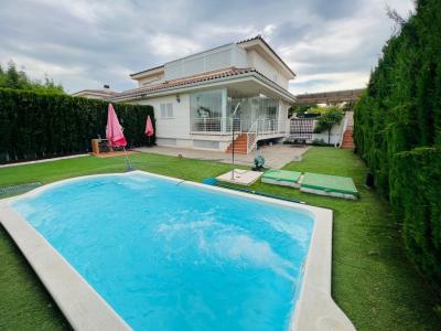 5 room villa  for sale in Mutxamel, Spain for 0  - listing #1281396