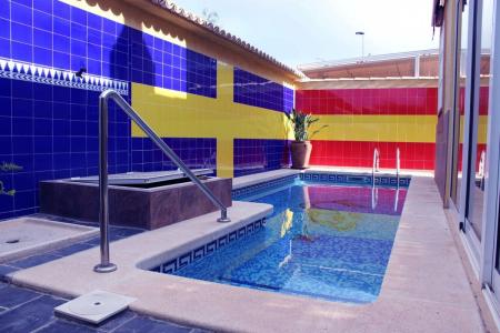 Encantadora villa con piscina privada en Villas Marinas en Torrevieja, 130 mt2, 4 habitaciones