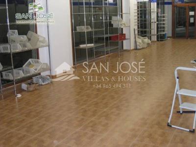 Inmobiliaria San Jose alquila un estupendo local comercial en Aspe Alicante  Costa Blanca, 150 mt2