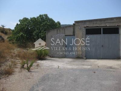 Inmobiliaria San Jose vende NAVE con terreno terciario en Hondón de las Nieves., 1100 mt2