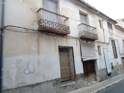 SE VENDE CASA PARA REFORMAR  EN EL CENTRO DE ASPE, 247 mt2, 3 habitaciones