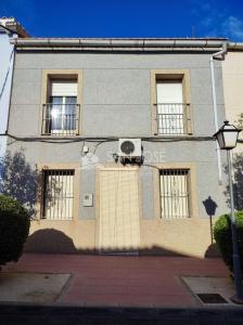 SE VENDE CASA DE DOS PLANTAS EN LA ALGUEÑA (ALICANTE), 226 mt2, 8 habitaciones