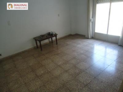 SE VENDE PISO, 130 mt2, 4 habitaciones