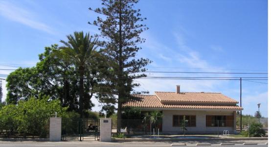 Chalet con excelente ubicación Ctra Santa Pola Elche (Alicante), 180 mt2, 4 habitaciones