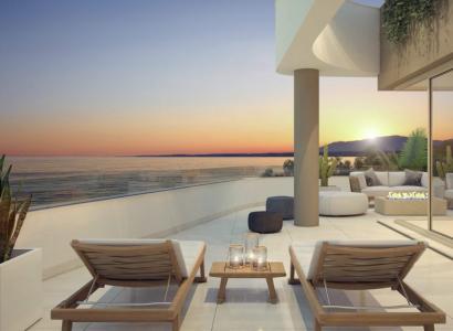 Impresionante Atico en la primera linea de la playa con vistas a mar en Mijas Costa, 337 mt2, 3 habitaciones