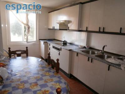 EN EL CENTRO DE PONFERRADA PISO EN VENTA, 150 mt2, 5 habitaciones