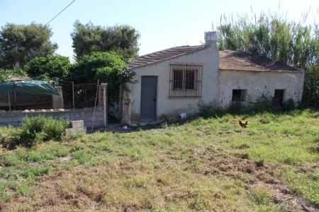Se vende casa de campo en la carretera de Dolores (zona Los Martínez) ideal para reformar!!!, 110 mt2, 4 habitaciones