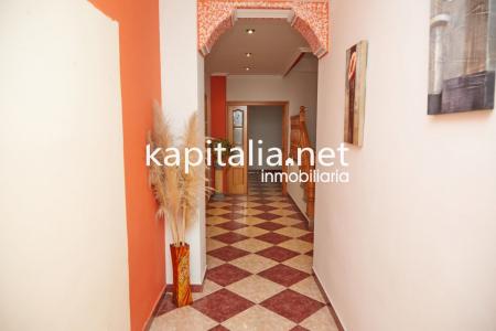 Bonita casa a la venta en Alfarrasi., 234 mt2, 4 habitaciones
