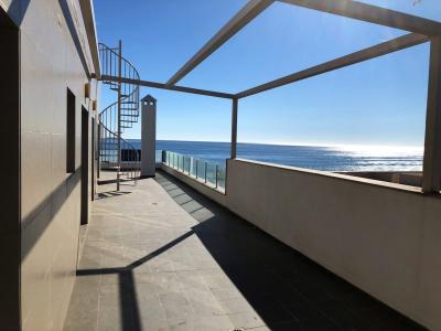 Oportunidad Atico Frontal 1º linea de playa Paseo Maritimo, 400 mt2, 4 habitaciones