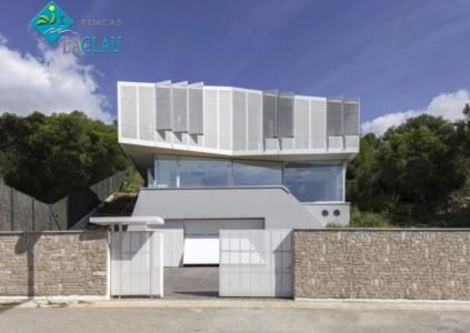 Espectacular vivienda de diseño situada en un entorno privilegiado junto al mar, 466 mt2, 4 habitaciones