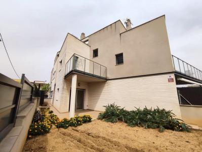 Casa de obra nueva en venta en VIlanova i la Geltrú zona La Collada, 180 mt2, 4 habitaciones