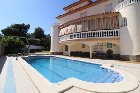 Casa en venta en Sant Pere de Ribes, Mas d'en Serra, 331 mt2, 5 habitaciones