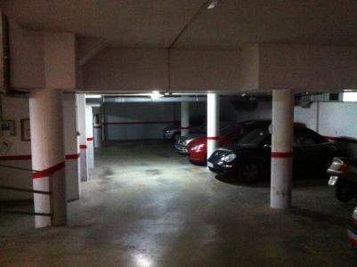 Conjunto 4 plazas parking cerca Iglesia Sant Joan, 19 mt2
