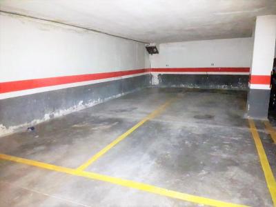 Plaza de garaje DOBLE con capacidad para dos coches!!!!, 18 mt2