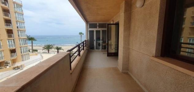 Piso en primera linea de Playa de la Fossa-Levante, 77 mt2, 2 habitaciones