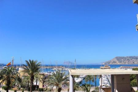 Apartamento en la costa de Calpe con vistas panorámicas y dos garajes., 195 mt2, 3 habitaciones