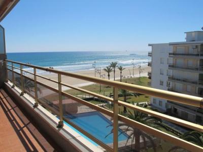 Apartamento con fantásticas vistas al mar - La Pineda., 82 mt2, 3 habitaciones